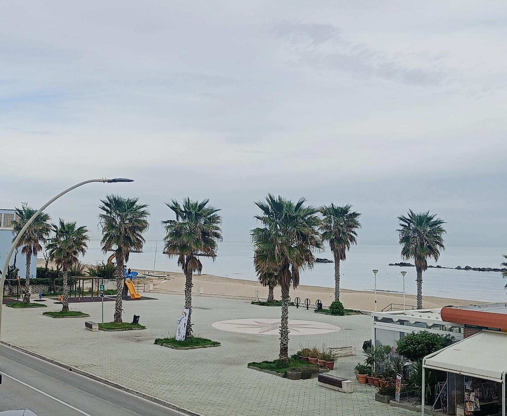 Taverna Sul Mare Francavilla Al Mare Bagian luar foto